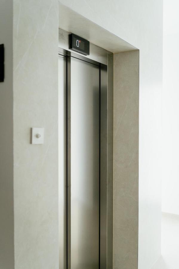 Hotel Lamede Self Check-In Wiener Neustadt Exterior foto